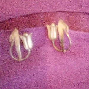 Vintage SAUL 0.925 Rose Petal clip on earrings made in Mexico